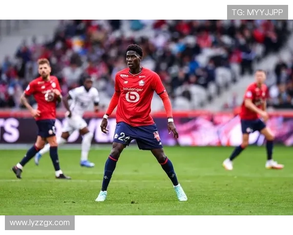 法甲金靴争夺：明星前锋状态回暖，赛季竞争愈发激烈