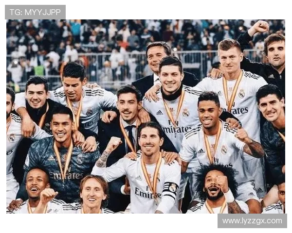 皇马阵容星光熠熠,但整体连接问题已逐步反映在比赛表现中 皇马阵容星光熠熠,但整体连接问题已逐步反映在比赛表现中