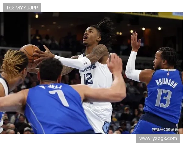 班恩无球跑动拉开空间，高效输出改变灰熊进攻结构